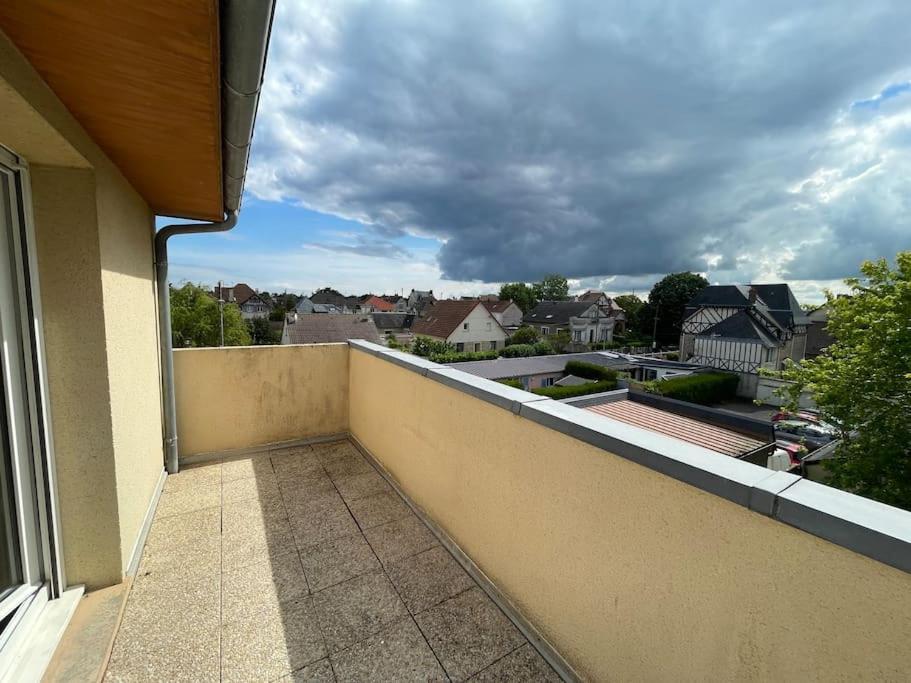 Persea Yourhosthelper Ouistreham Dış mekan fotoğraf